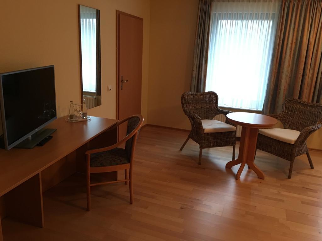 Hotel Restaurant Steinkrug Wennigsen Eksteriør bilde